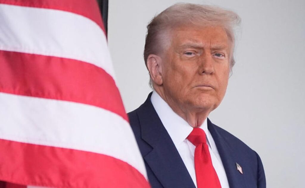 EU atacó otra embarcación que llevaba drogas y mató a "seis narcoterroristas"