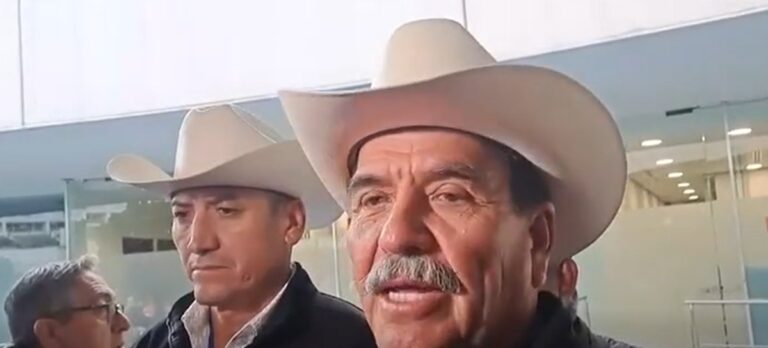 Campesinos ingresan al Senado y advierten que bloqueos continuarán