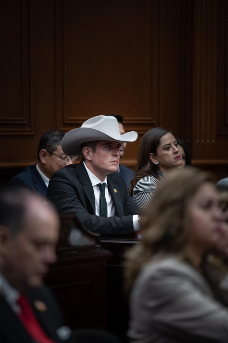 Diputado del Movimiento del Sombrero responde a dichos de Fernández Noroña sobre Grecia Quiroz