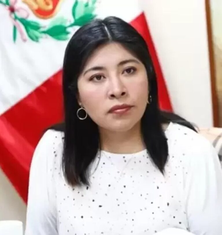 Juez ordena captura de exprimera ministra asilada en embajada de México