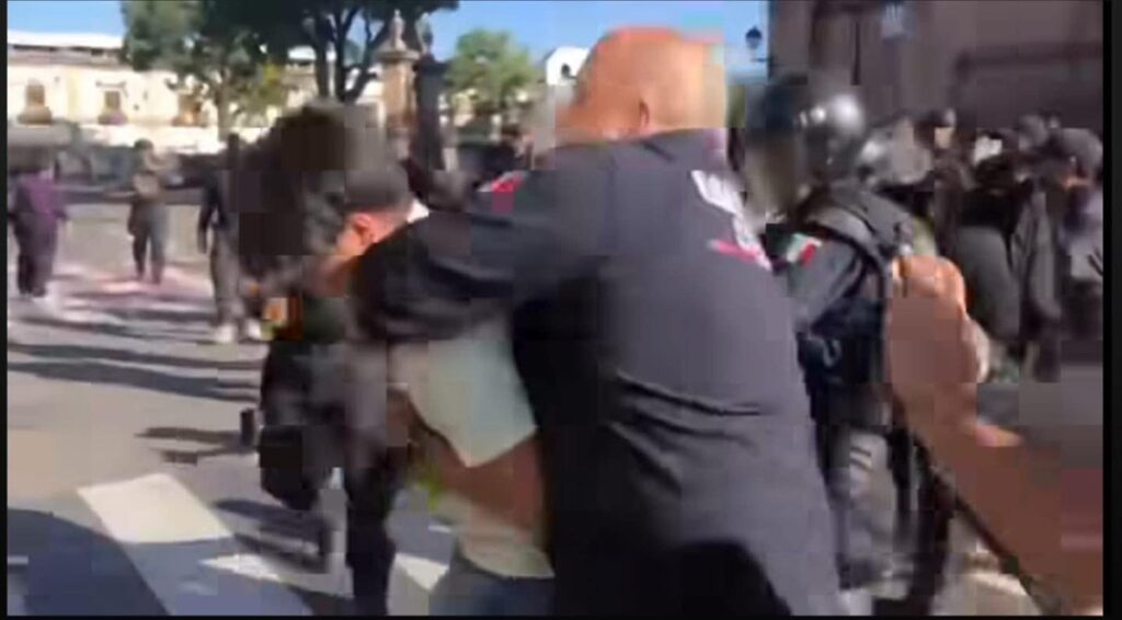 La AMIPAC denuncian agresión policial contra el periodista Rodrigo Sandoval