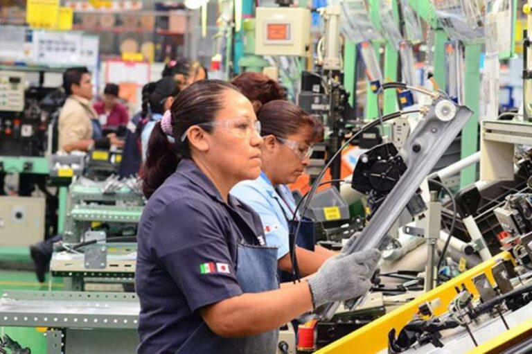 La economía de México se contrajo en el tercer trimestre