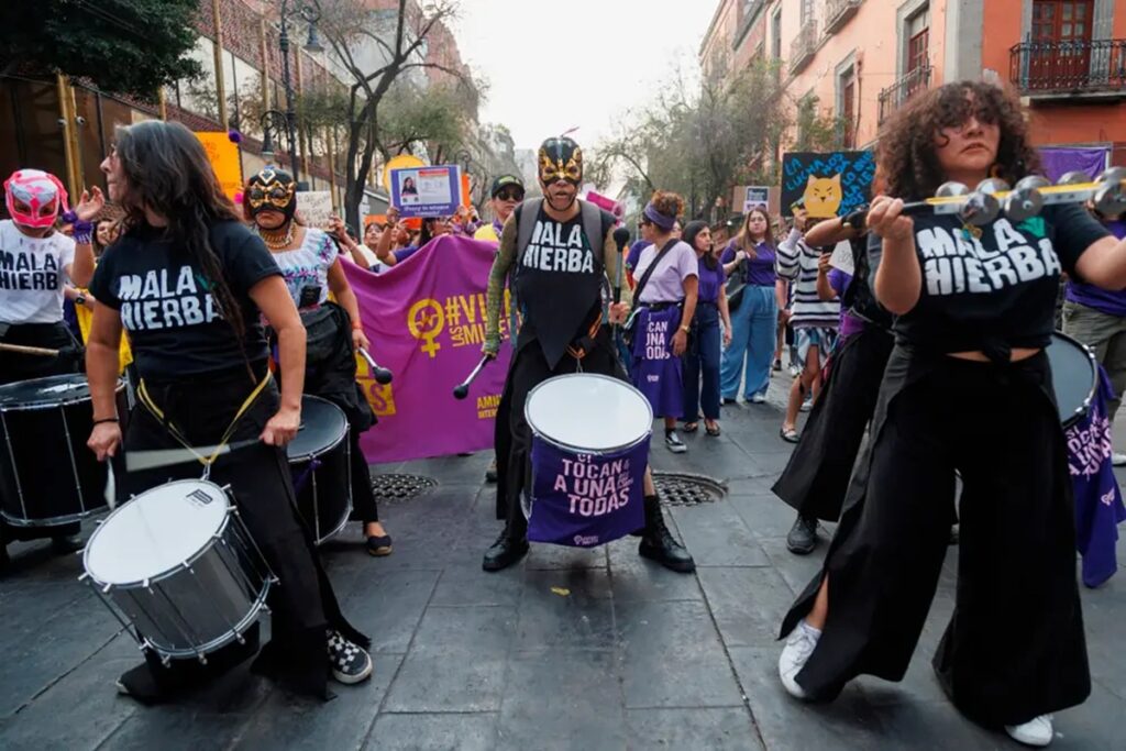 Mujeres salen a las calles para exigir justicia contra la violencia de género
