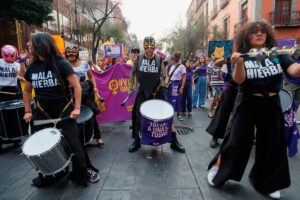 Mujeres salen a las calles para exigir justicia contra la violencia de género