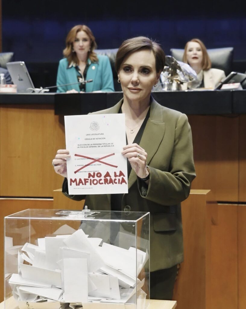 Lilly Téllez acusa que Adán Augusto López envió mensajes a senadores para pedirles ser "dóciles" con Ernestina Godoy