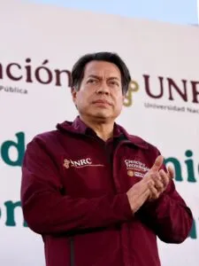 Asesinan en Colima a familiares de Mario Delgado