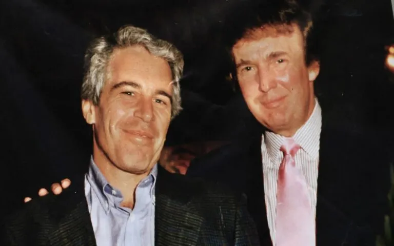 Nuevos archivos Epstein revelan acusación contra Trump por presunto abuso de menor