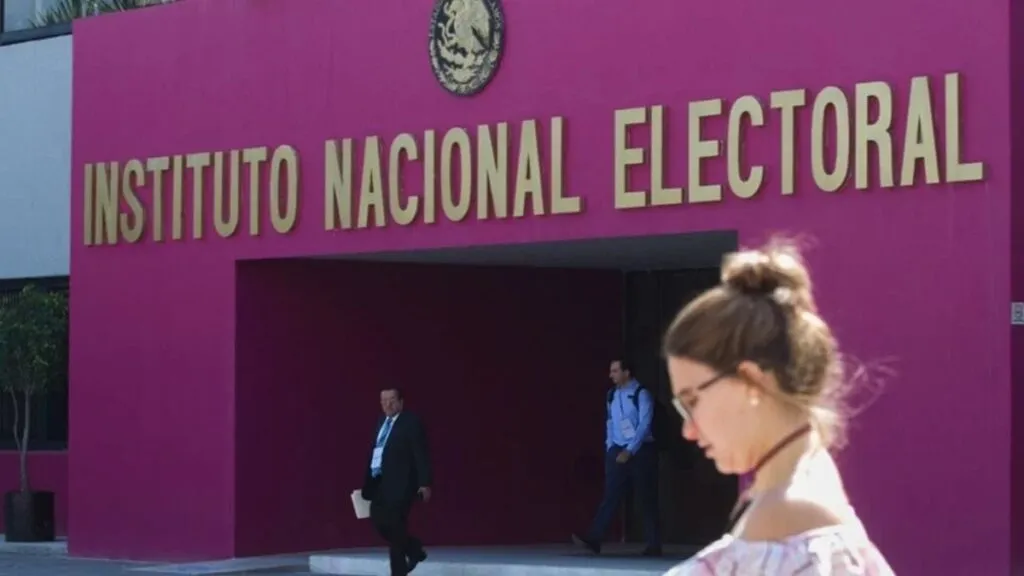 Va 4T por recorte de 20% a dinero de partidos y eliminación de 132 plurinominales