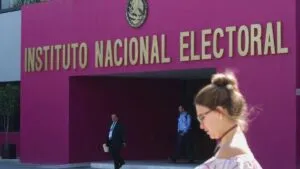 Va 4T por recorte de 20% a dinero de partidos y eliminación de 132 plurinominales