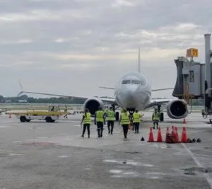 Principales aeropuertos de Cuba se han quedado sin combustible: FAA