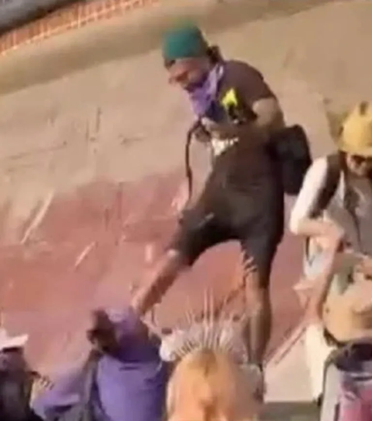 Acusan de tres delitos al agresor de una menor en la marcha del 8M en Querétaro