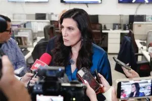 “Buscaré que no haya fast track” con iniciativa de Reforma Electoral: Kenia López