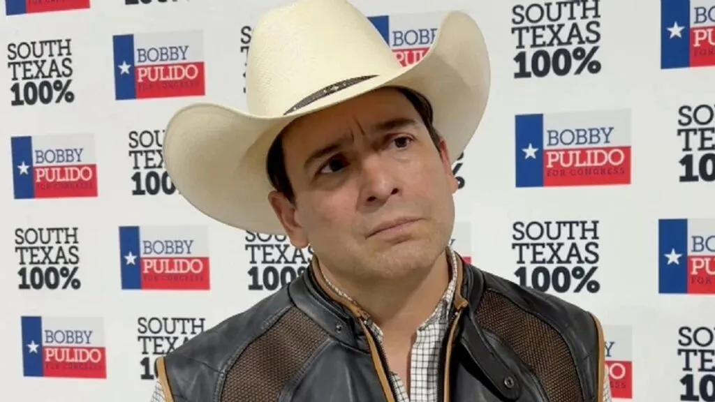 Cantante Bobby Pulido va por el Congreso de EU