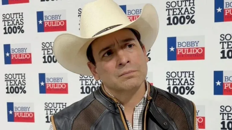 Cantante Bobby Pulido va por el Congreso de EU