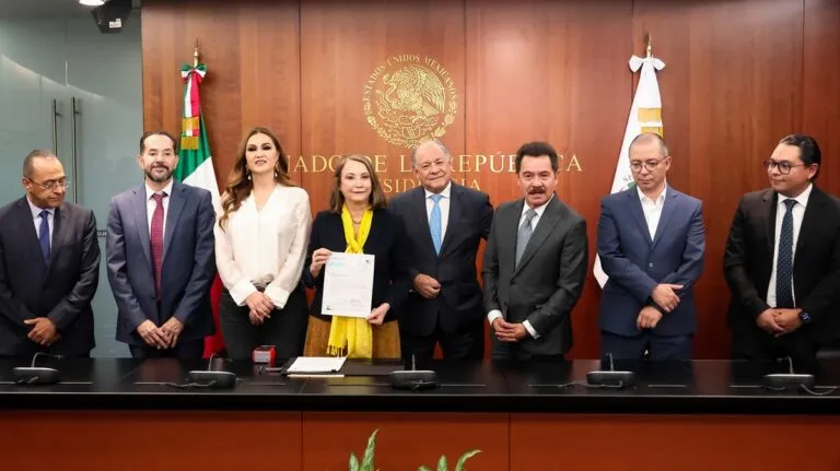 Notifica Sheinbaum omisión en iniciativa de reforma electoral