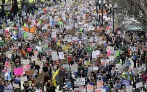 Ocho millones de personas marcharon contra Trump en EE. UU.