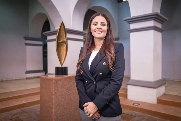 Paula Trade impulsa gobernar desde la calle, no desde el escritorio