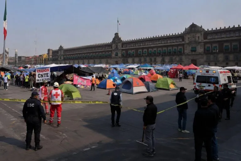 Muere hombre en plantón de CNTE en CDMX