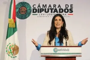 Pruebas contra funcionarios de Morena se entregaron en EU: Kenia López