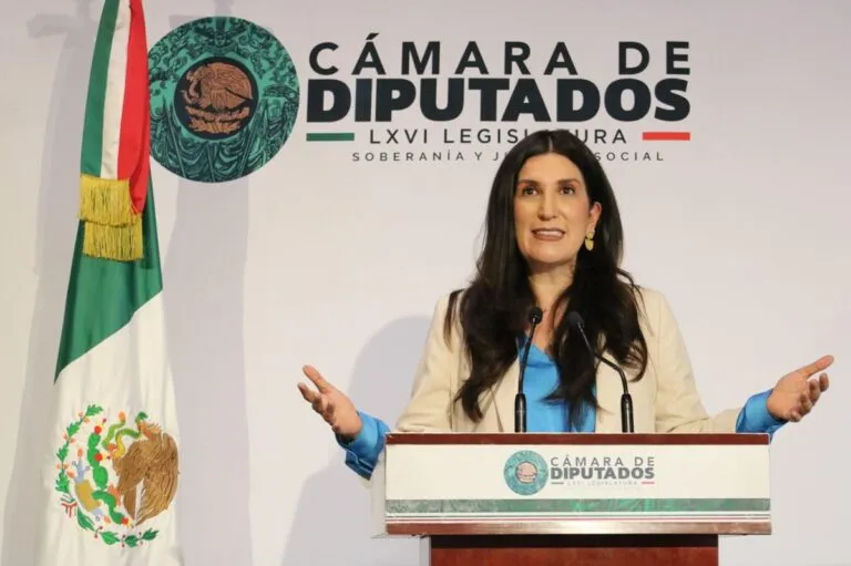 Pruebas contra funcionarios de Morena se entregaron en EU: Kenia López