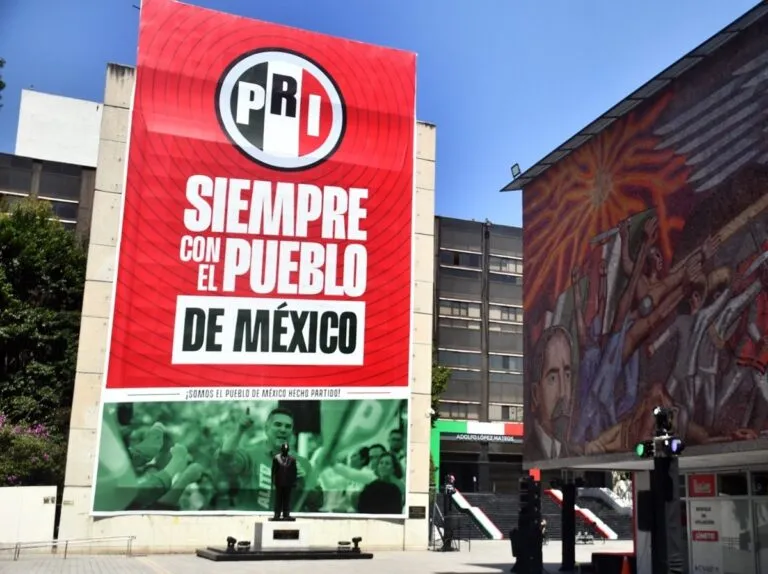 Quien traiciona a México aliándose con el crimen debe recibir todo el peso de la ley y ser inhabilitado de por vida: PRI