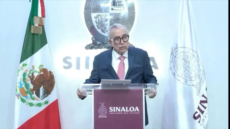 Rubén Rocha Moya deja su cargo como gobernador de Sinaloa