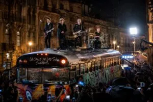 U2 convierte al Centro Histórico en escenario político y musical