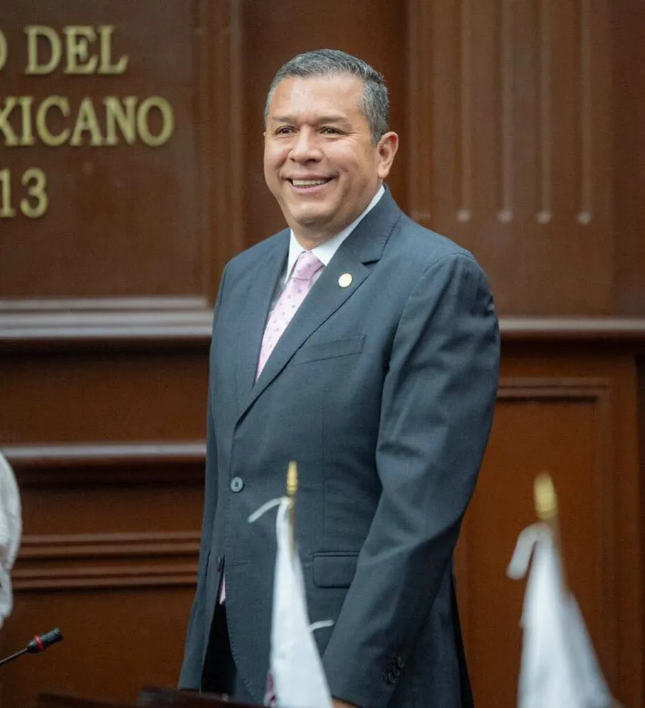 Diputado de Morena en Michoacán es inhabilitado por 20 años