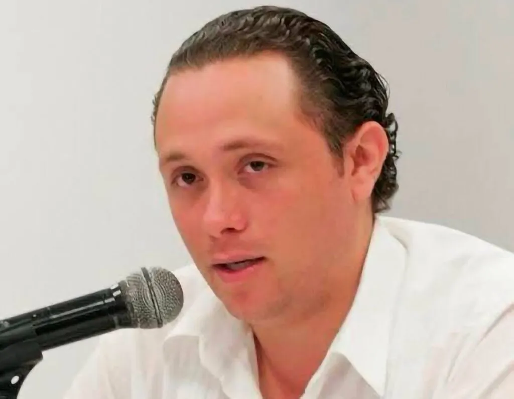 Funcionario deja SAT Quintana Roo tras polémica en final de la NBA