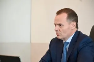 Olegario Vázquez Aldir principal inversor en sector farmacéutico.
