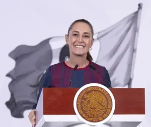 Sheinbaum arremete contra PAN por denuncia contra AMLO en la CPI