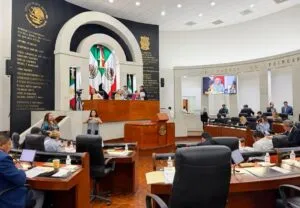 Congreso de SLP: Presentan iniciativa ciudadana para derogar delitos vinculados al uso de la IA