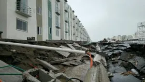 Lluvias exhiben daños en viviendas del Bienestar en Veracruz