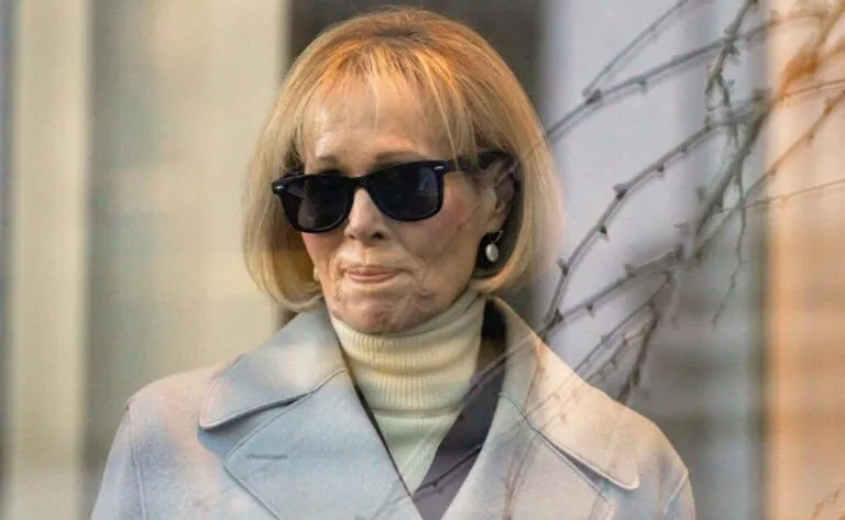 Trump paga más de 5 mdd de indemnización a escritora Jean Carrol por difamarla