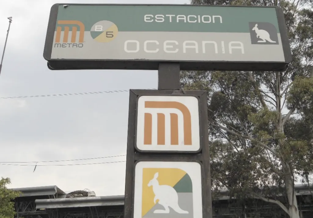 Operativo de autoridades tras ataque con arma de fuego cerca del Metro Oceanía en Circuito Interior.
