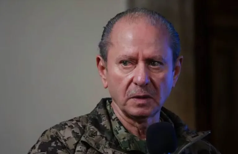 Cita FGR al exsecretario de Marina Rafael Ojeda como testigo en caso de huachicol fiscal, pero aún no lo localizan