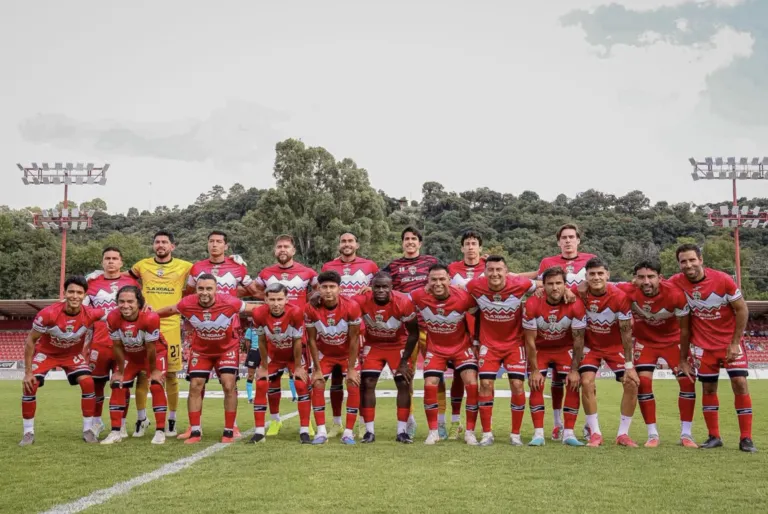Coyotes Tlaxcala durante un partido de la Liga de Expansión MX, en medio del debate por el regreso del ascenso y descenso.