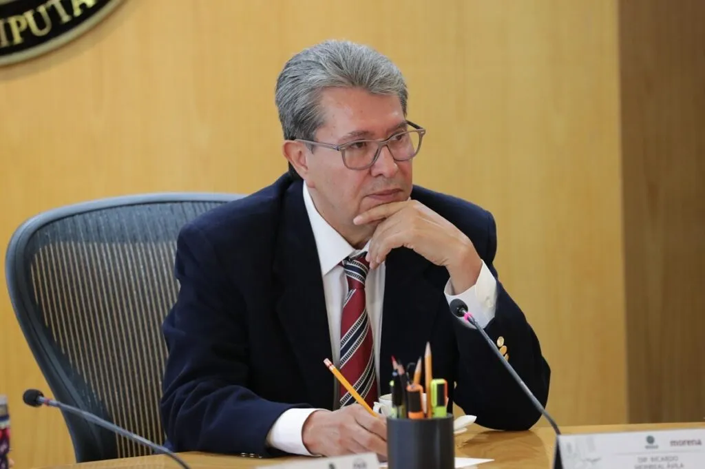 Monreal pide a Rocha desistir a gubernatura de Sinaloa