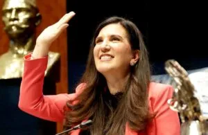 PAN y Morena se enfrentan por “Cónclave de la Condesa”