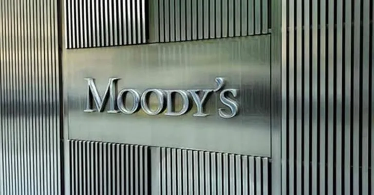 México crece poco y su deuda sube: la combinación que preocupa a Moody's