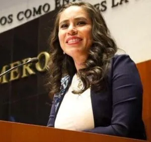 Simey Olvera sale de la Mesa Directiva del Senado tras polémica por imitadora de Sheinbaum