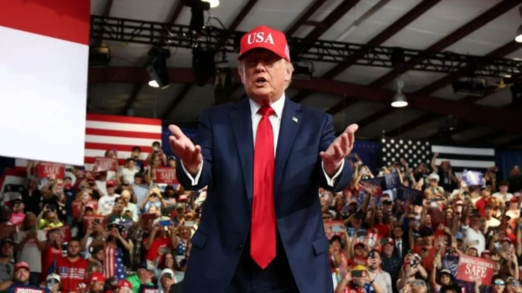Trump afirma que están cerca de un "gran acuerdo" comercial con México