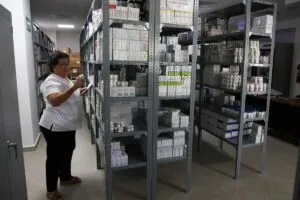 Claudia Sheinbaum promete modernizar todo el sistema de salud