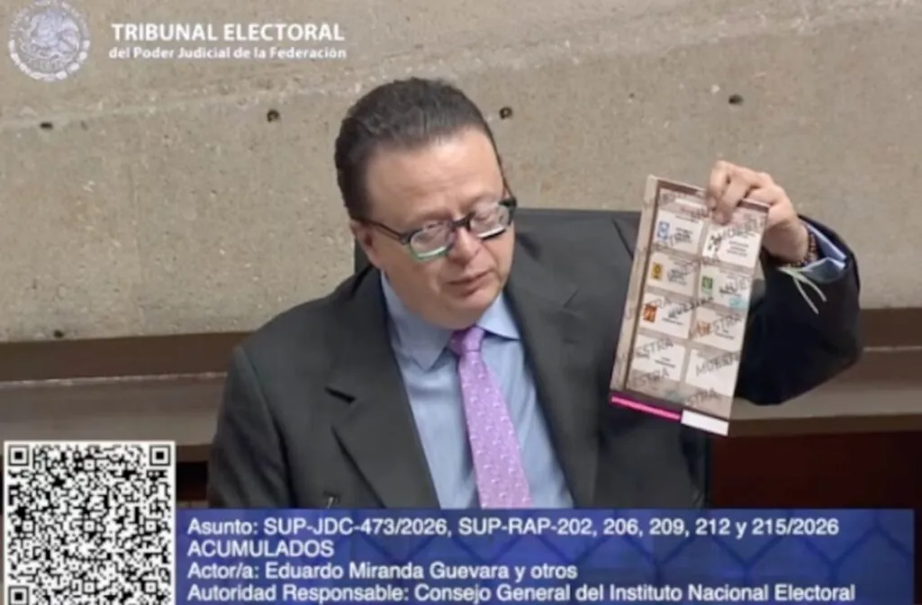 Tribunal corrige al INE y veta boletas planchadas; las considera ilícitas