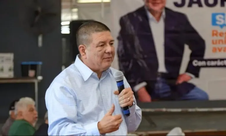 Procesan a César Jáuregui, exfiscal de Chihuahua, por ejercicio ilegal del servicio público